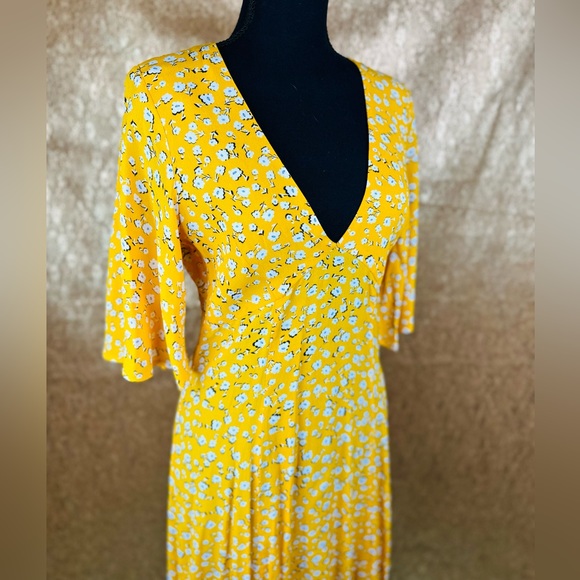 Minkpink - Summer Daisy Tea Dress. Size Small. NWT - Picture 7 of 7